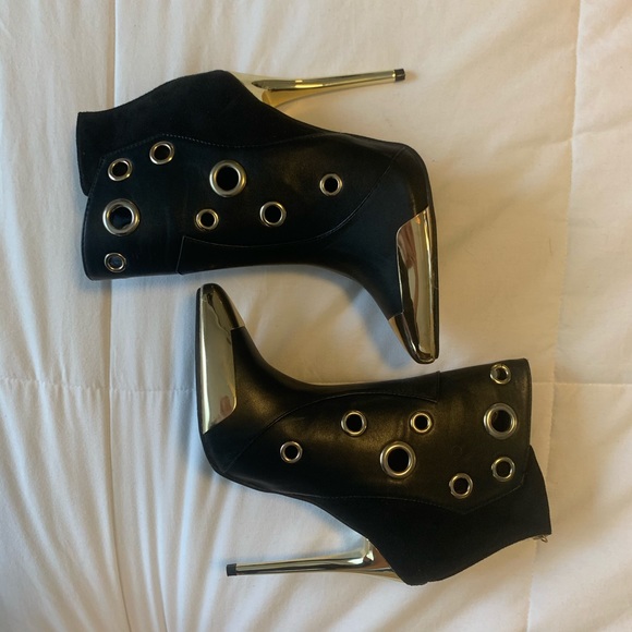 Wild Rose Shoes - ✨Black & gold heeled leather booties with studs